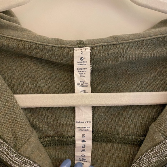 Lululemon Full-Zip Scuba - Picture 3 of 4